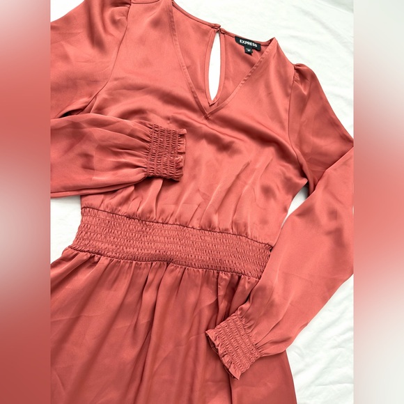 Express Satin Texture Tiered Rust Puff Long Sleeve Smock Waist Maxi Dress | XS - Picture 4 of 16